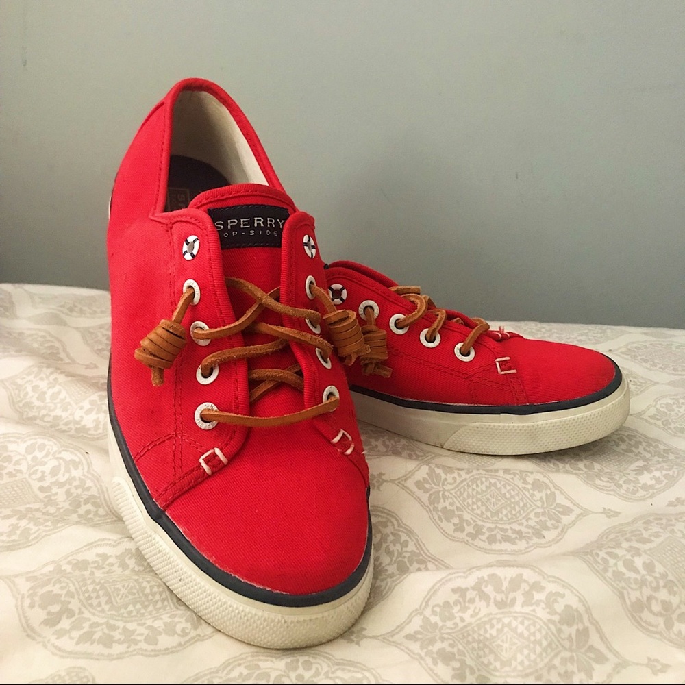 Red Sperry Crest Vibe Sneakers